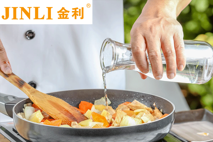 金利集成灶蒸箱款集成灶，你家廚房的標(biāo)配！