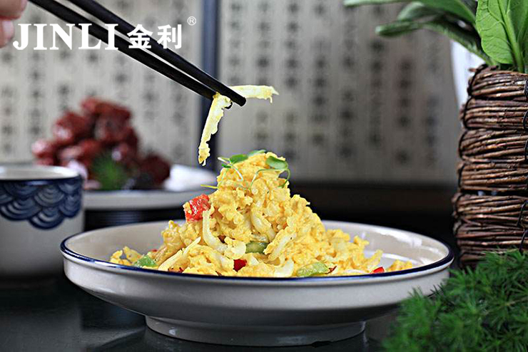 廚房裝修不用太復(fù)雜，一臺金利集成灶就足夠！