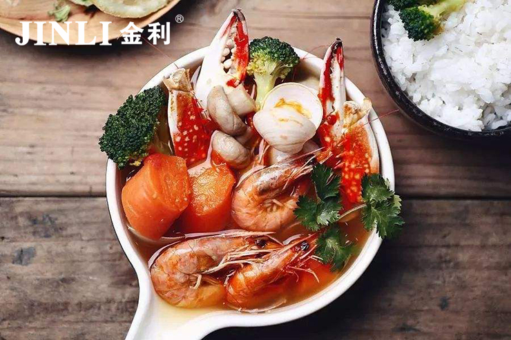 選擇金利集成灶，會(huì)讓你的廚房如虎添翼