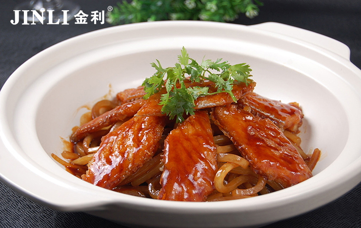 集成灶十大品牌金利：烹飪的樂(lè)趣不應(yīng)被繁瑣的清潔工作所打擾